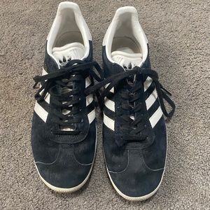 Black Adidas Gazelle Shoes